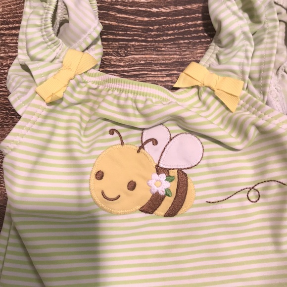 Gymboree swimsuit - 12-18mo - Picture 2 of 5